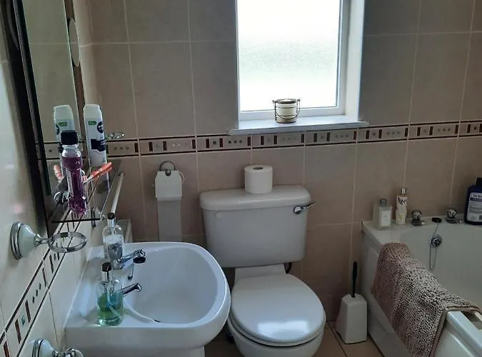 Aine's Bed & Breakfast 3*